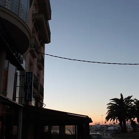 Del Port *